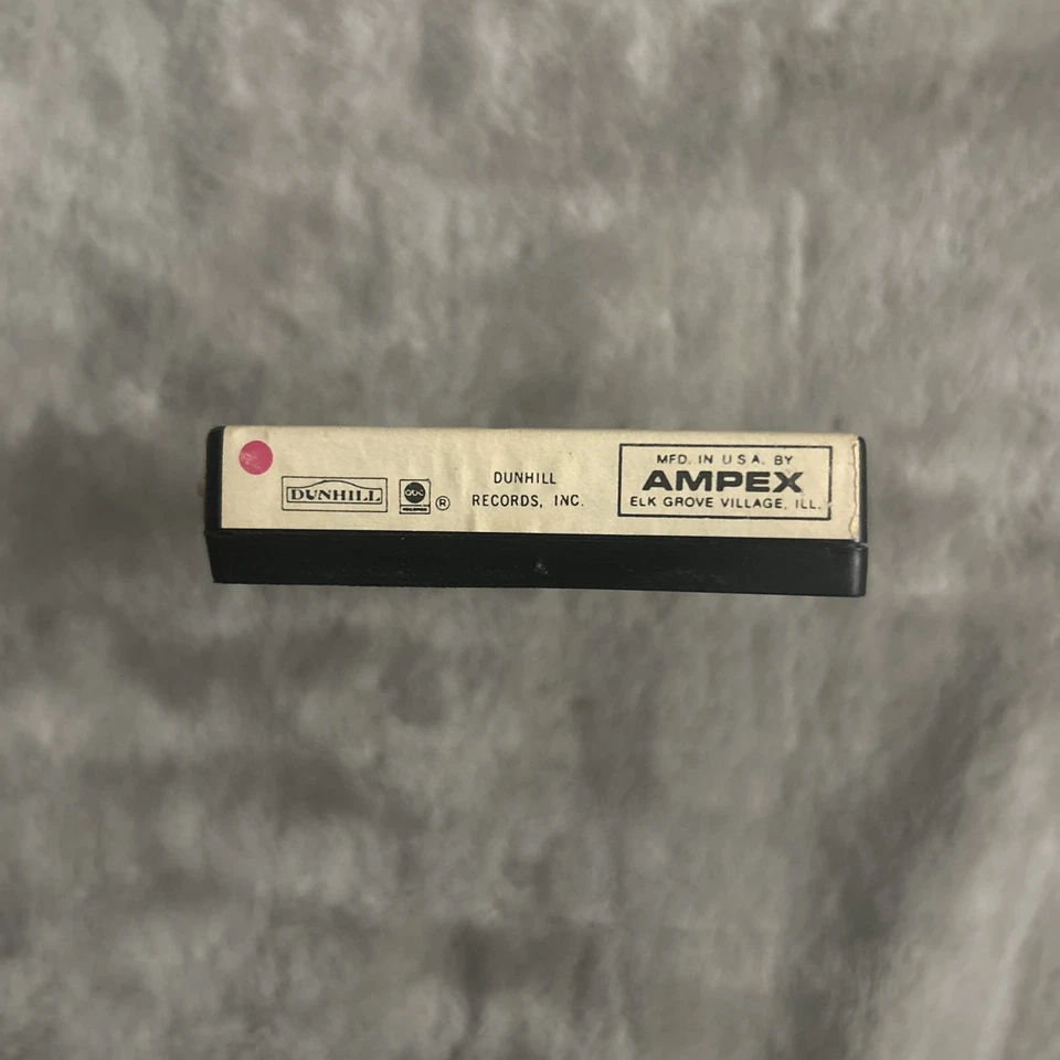 three dog night Naturally cassette Snap case Paper Label clamshell M 55088 Vint - Image 4 of 4