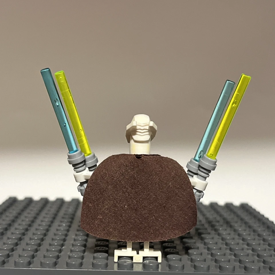 Lego Star Wars 7656 General Grievous Minifigure SW0134A - 1Y - Image 2 of 2