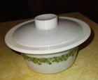 VTG  Pyrex Spring Blossom Green Crazy Daisy Butter Tub Dish w/ Plastic Lid USA