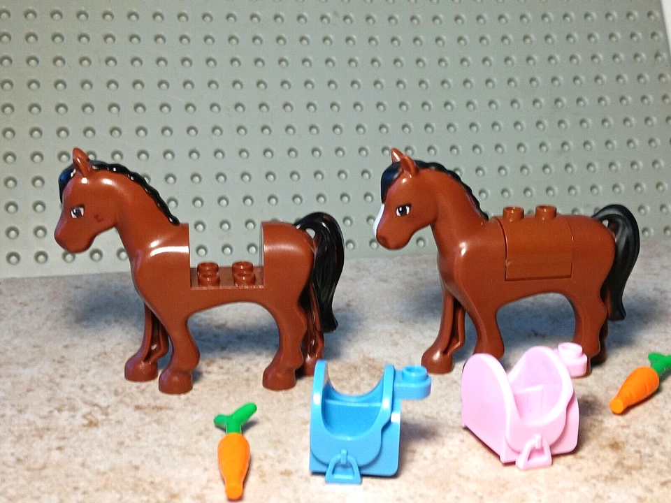 LEGO Friends Horse Lot of 2 Saddle Carrot Treat Snack Farm Animal 4-H FFA Pet - Image 2 of 2