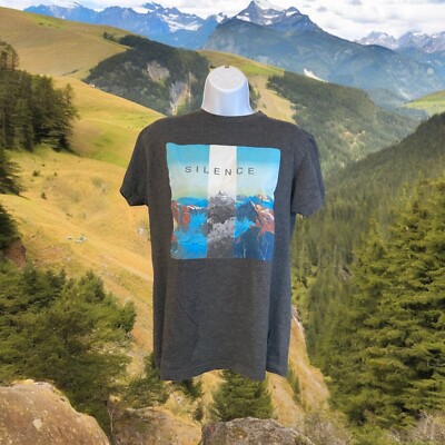 Ocean Current Unisex Gray Medium Silence Graphic T-Shirt Ocean Scene Streetwear