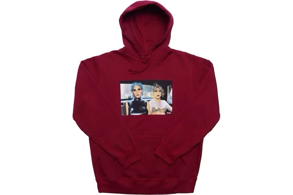 Sweat à capuche Supreme SS18SW53 Nan Goldin Misty & Jimmy Paulette CARDINAL XL