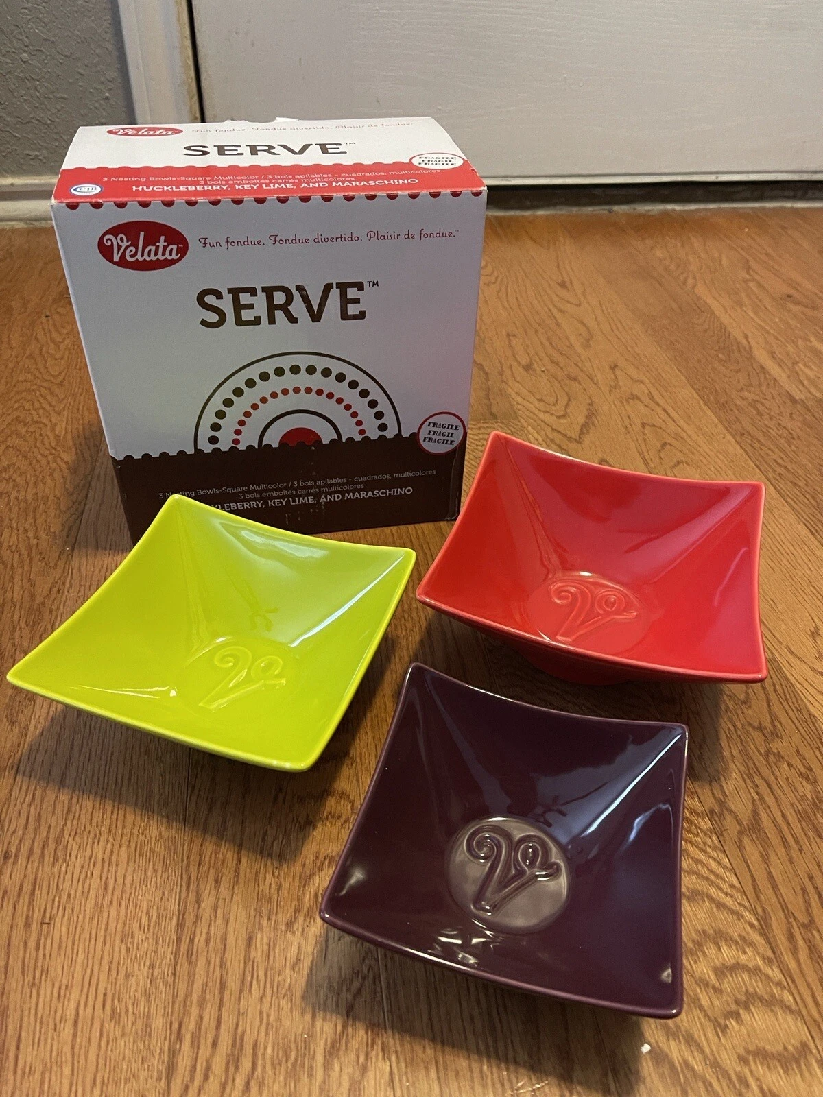 Velata Serve Set of 3 Square Nesting Bowls