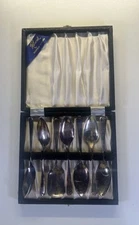 (7) Raimonds Sheffield England Silver Plate Grapefruit Spoons in Original Box