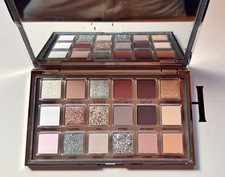 Huda Beauty Icy Nude Eyeshadow Palette Full S...