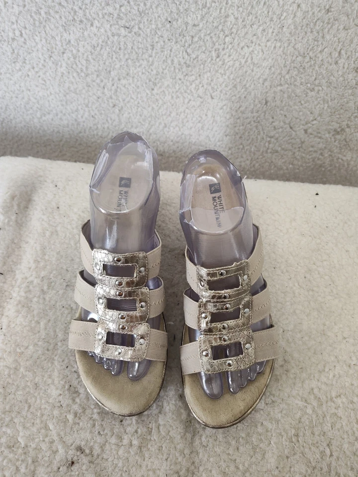 Sandálias femininas White Mountain 8,5M bege malha cunha chinelo conforto sapatos de verão - Imagem 3 de 4