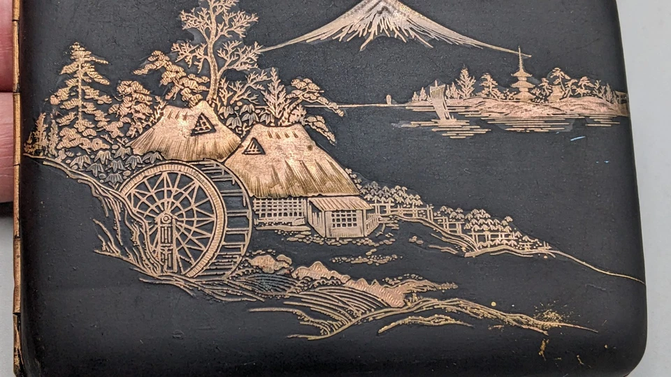 Vintage 1930s Japanese Cigarette Case with Gilded Inlay - Image 3 of 4