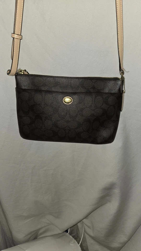 Dark Brown on Brown Coach Peyton Leather Crossbody Signature Bag. - Image 3 of 4