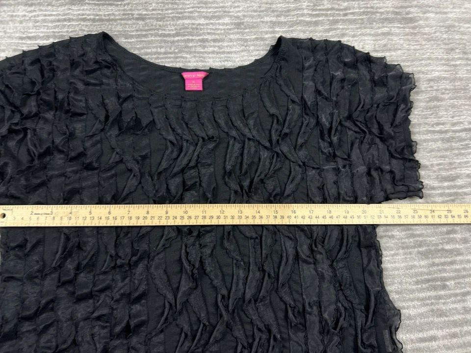 Blusa Sunny Leigh Feminina XL Preta Manga Curta Babado Feita nos EUA Mistura de Poliéster - Imagem 4 de 4