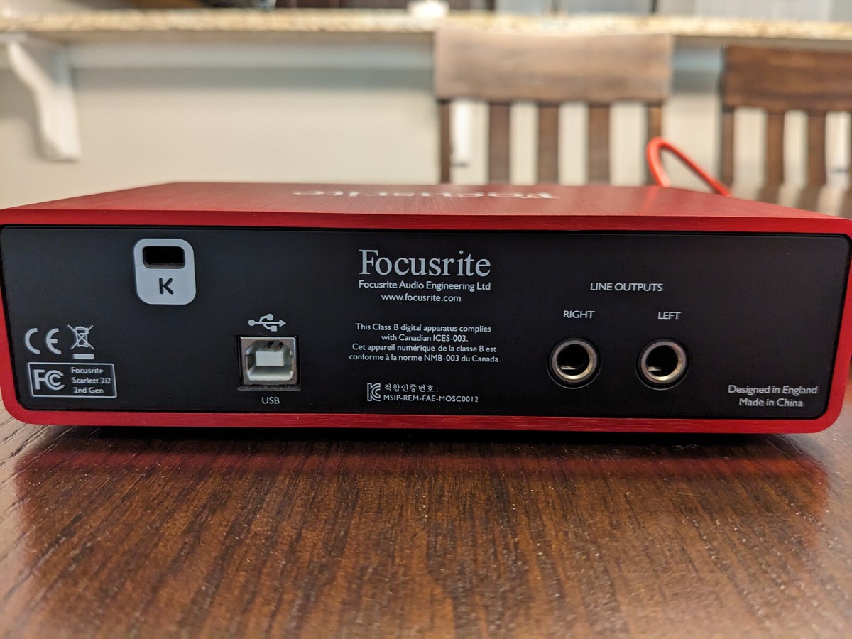 FOCUSRITE AUDIO ENGINEERING SCARLETT SO…（FOCUSRITE SCARLETT