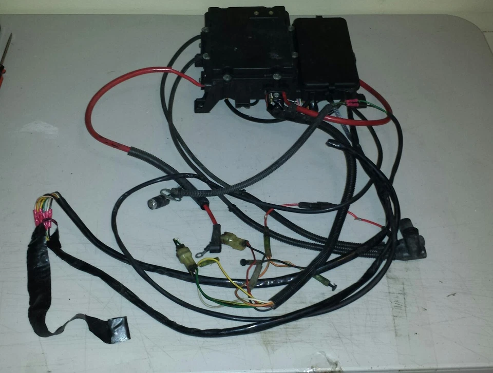 Yamaha Waverunner GP800 1998 caja eléctrica con bobinas Foto 2 de 4