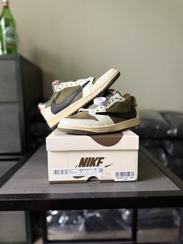 Size 7 - Travis Scott x Air Jordan 1 Retro OG SP Low Reverse Olive / Medium... - Picture 8 of 9
