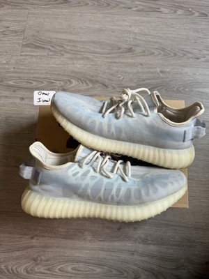 adidas Yeezy Boost 350 V2 Mono Ice | GW2869 | Size 10 Mens US | SHIPS FAST!