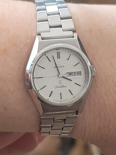 Vintage 1981 Seiko SilverWave 3423-0160 Quartz - JDM Kanji Day - Silver Dial