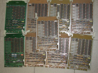 9 Stück Platinen mit goldhaltigen keramischen Speicher ICs zum Recyclen