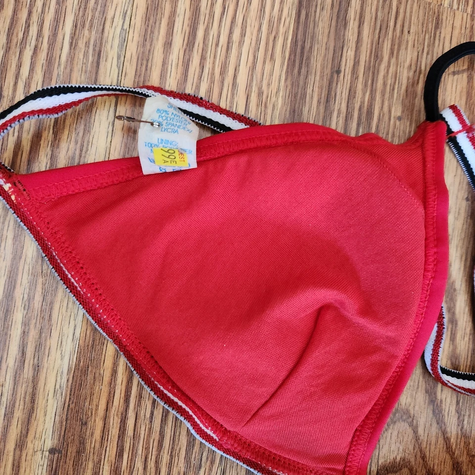 Bikini Playboy vintage rojo y negro sujetador superior e inferior talla 6/M Chicago Bulls Foto 4 de 4