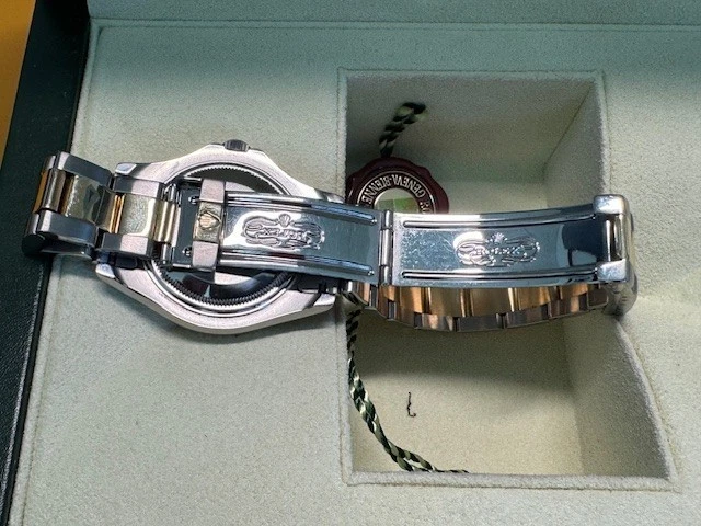 Rolex Yacht-Master 18k Yellow Gold/Steel Blue Dial 35mm Mid Size Watch 168623 - Image 4 of 4