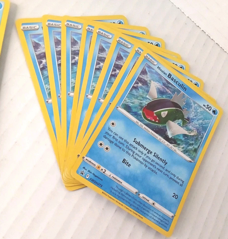 Hisuian Basculin SWSH273 SWSH: Sword & Shield Promo Cards Holo - Image 3 of 3