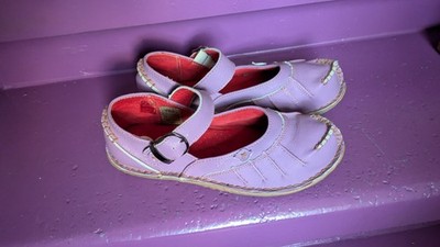 Damenschuhe*Löwe TMA*Größe 40 *violett*Lederschuhe*Riemchenverschluss*gebraucht*