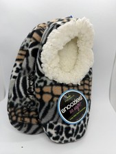 Snoozies Foot Covering Slippers Womens Shoes Size Small 5-6 Animal Stripes
