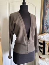 Theory Shaped Low  V- Neck  100% Cashmere Button Front Sand Cardigan sz P