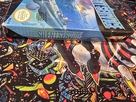 NES Nintendo Silent Service BOX + Protector Authentic Genuine Damaged