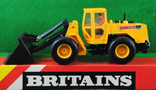 Rare 1:32 Britains Farm 9509 / 9510 LOGMASTER WHEEL-LOADER with LOAD BUCKET VGC - Picture 1 of 19