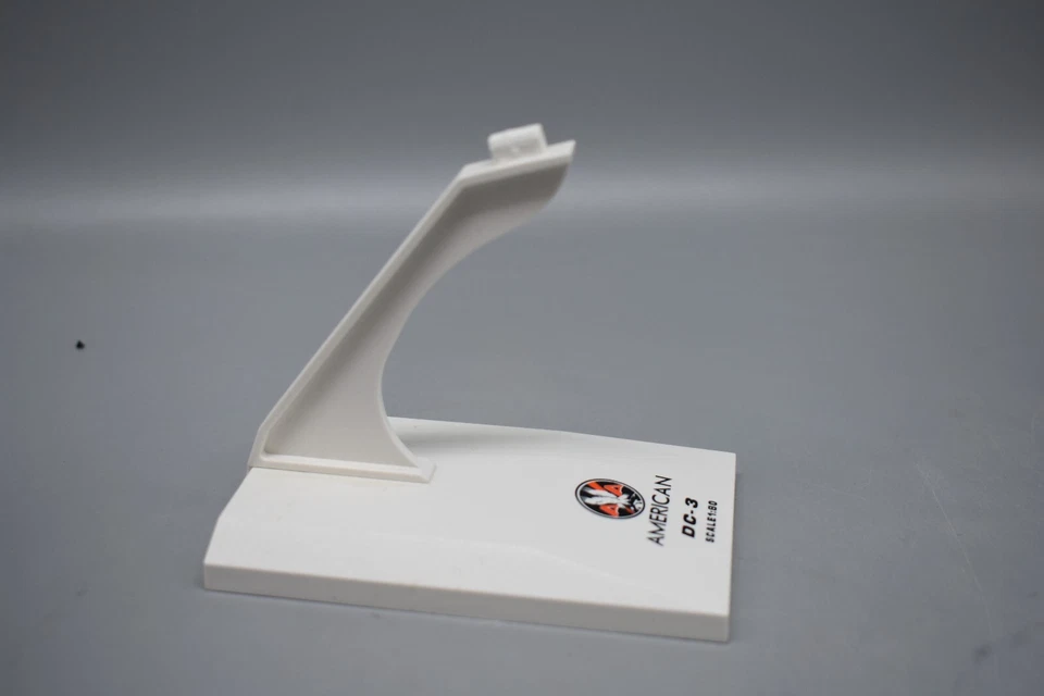 American Airlines DC-3 Plastic Stand, Scale 1:80.  Preowned - Image 2 of 4