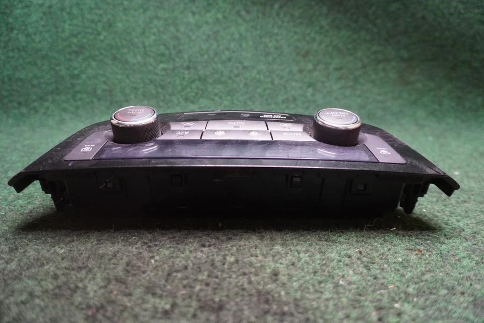 2017 2018 2019 2020 NISSAN ROGUE SV AC Control OEM 275006MA0A - Image 3 of 4