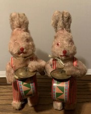 Vintage Japan Wind Up 10 Litho-Drumming Bunny