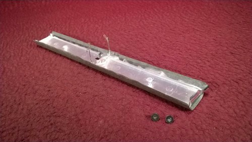 HO SPECTRUM #3816 PRR PERSONENWAGEN - INNENBELEUCHTUNG BAR ASSY | Zustand: Used