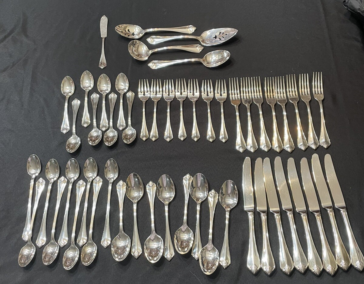 NICE!!  53 Pc 1881 ROGERS ONEIDA KING JAMES SILVERPLATE FLATWARE Service For 8+