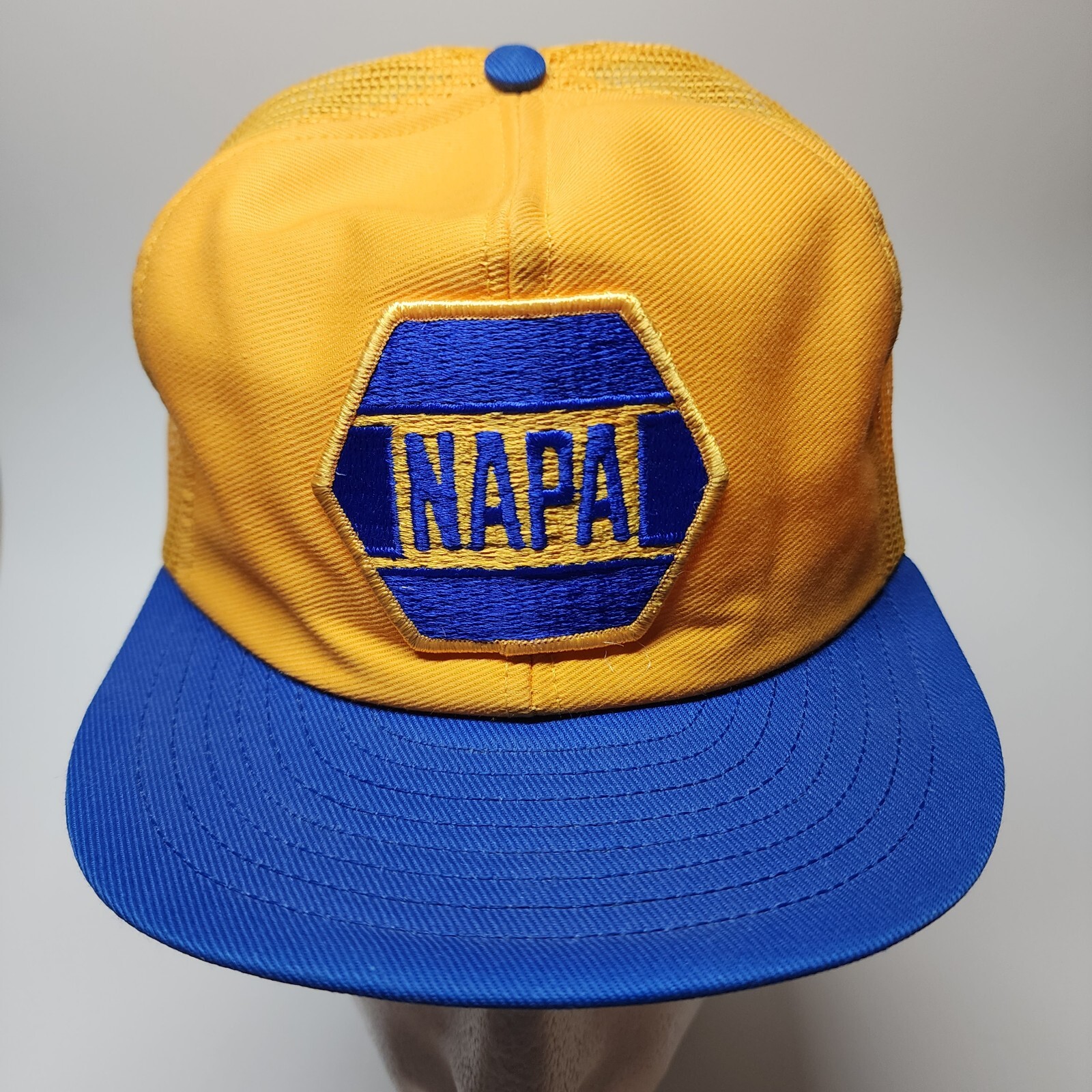 Vintage Trucker Hat NAPA Auto Parts Mesh LOUISVILLE M… Gem