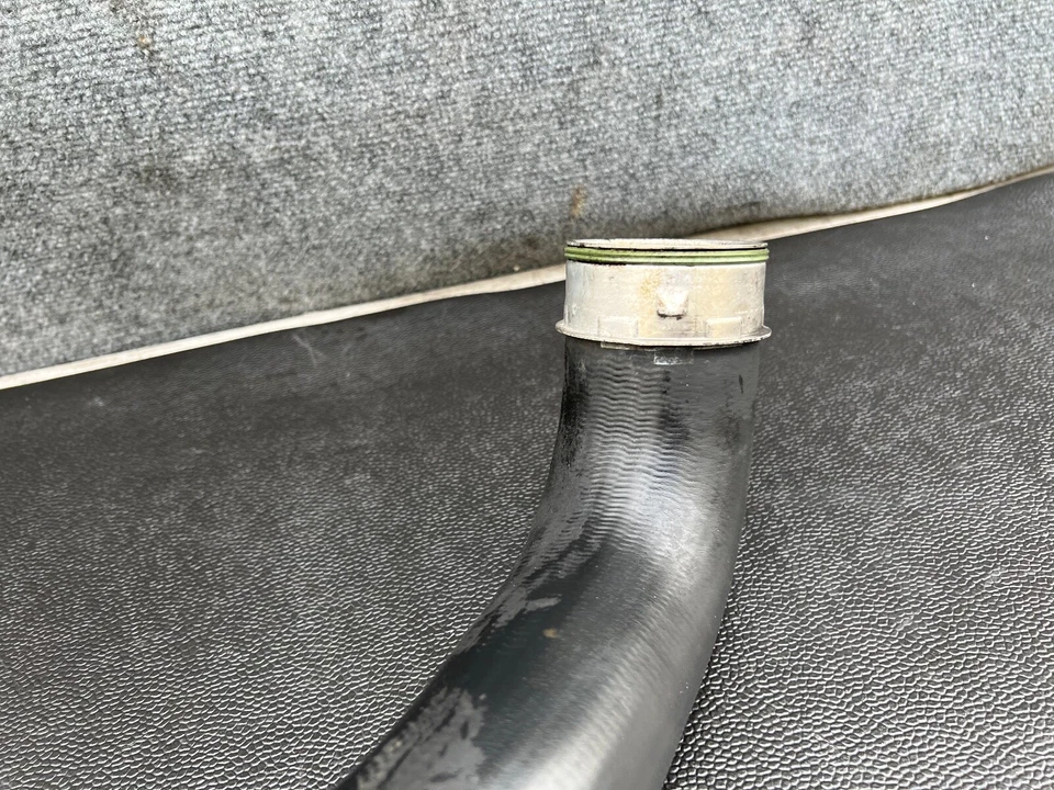 Оригинальная труба интеркулера турбокомпрессора Mercedes W164 X164 Gl350 Gl320 Ml350 - Изображение 3 из 4