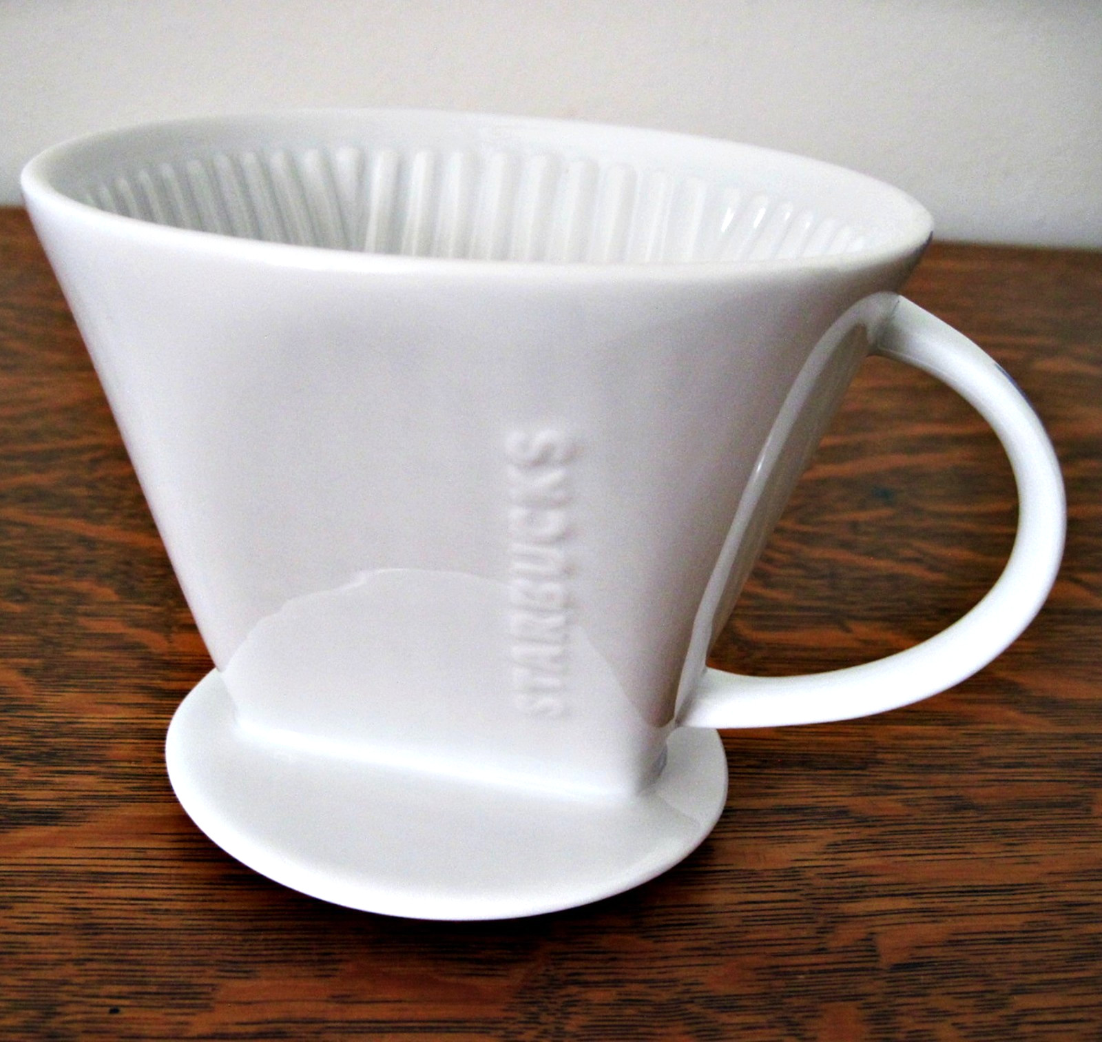 Starbucks Classic White Ceramic Pour Over Drip Coffee Brewer Cone #4
