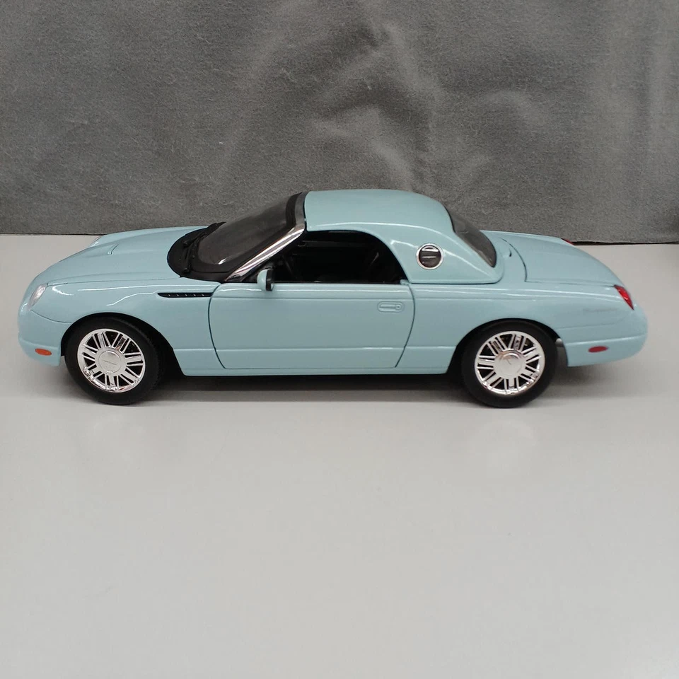 THE BEANSTALK GROUP THUNDER BIRD2003 1 18 scale - Image 3 of 4