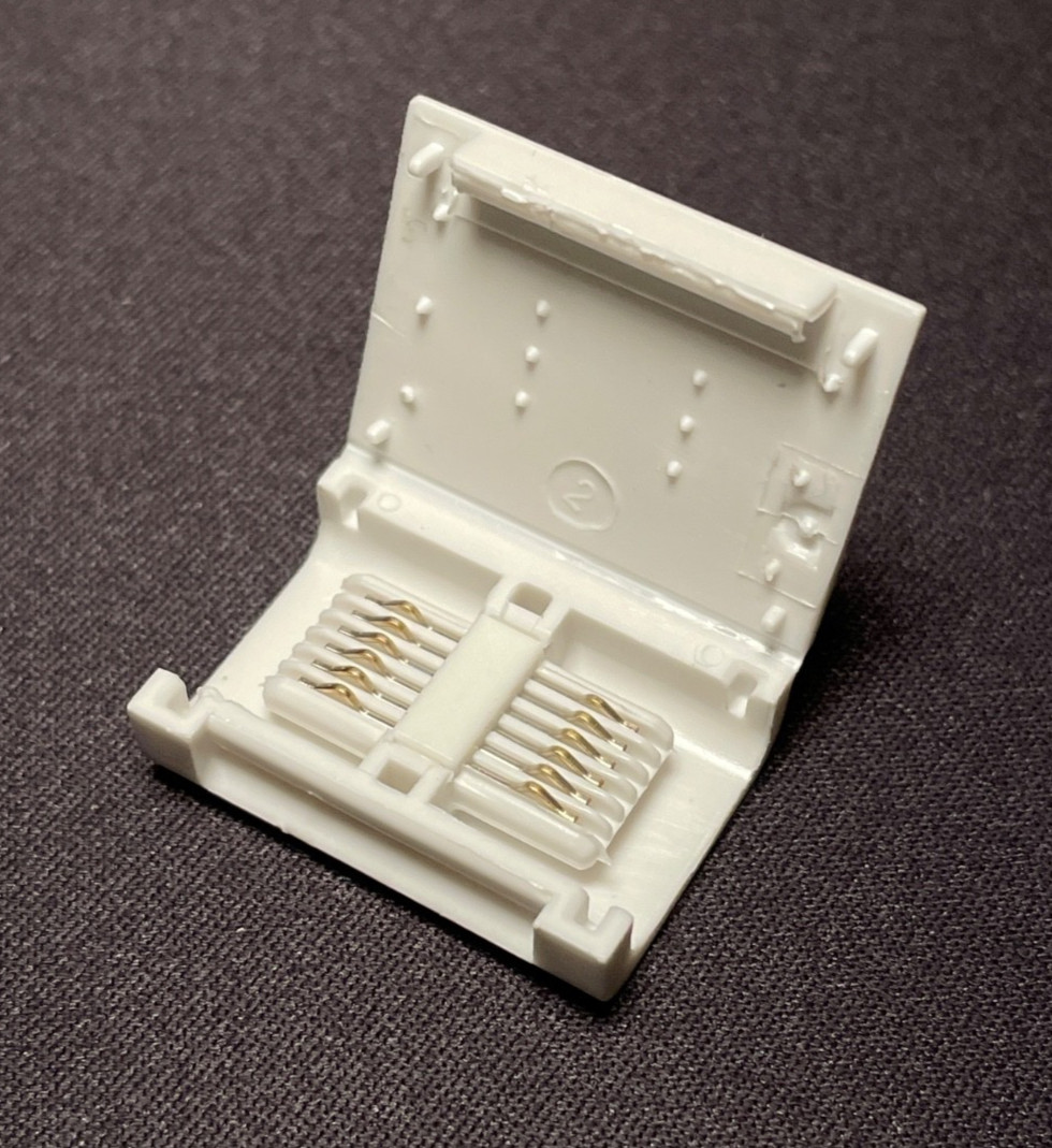 Philips Hue 6-Pin Cut End to Cut End Connector for Hue Plus Lightstrip used