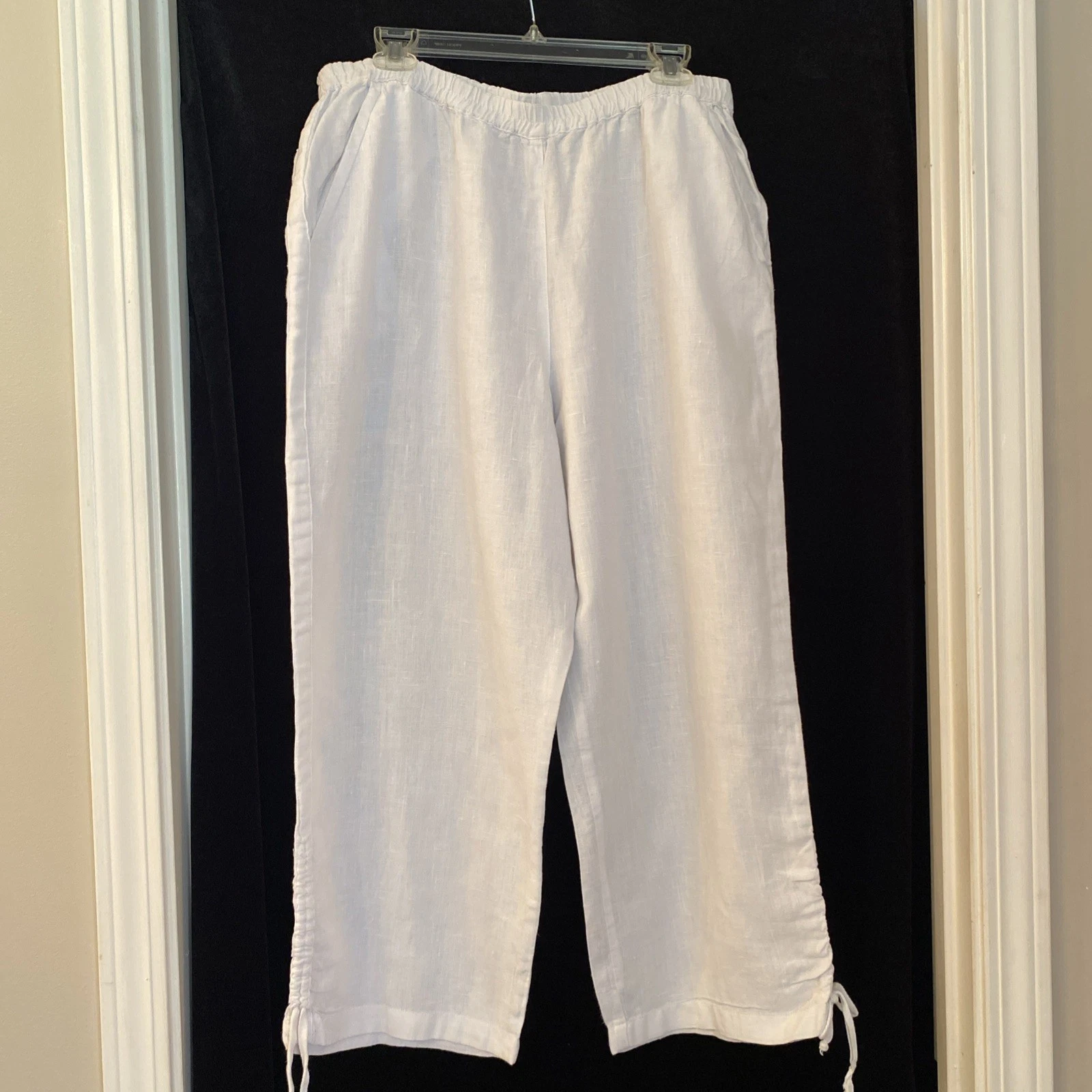 CHICO'S WOMAN'S CAPRI PANTS, WHITE, SZ CHICO'S 3, LINEN