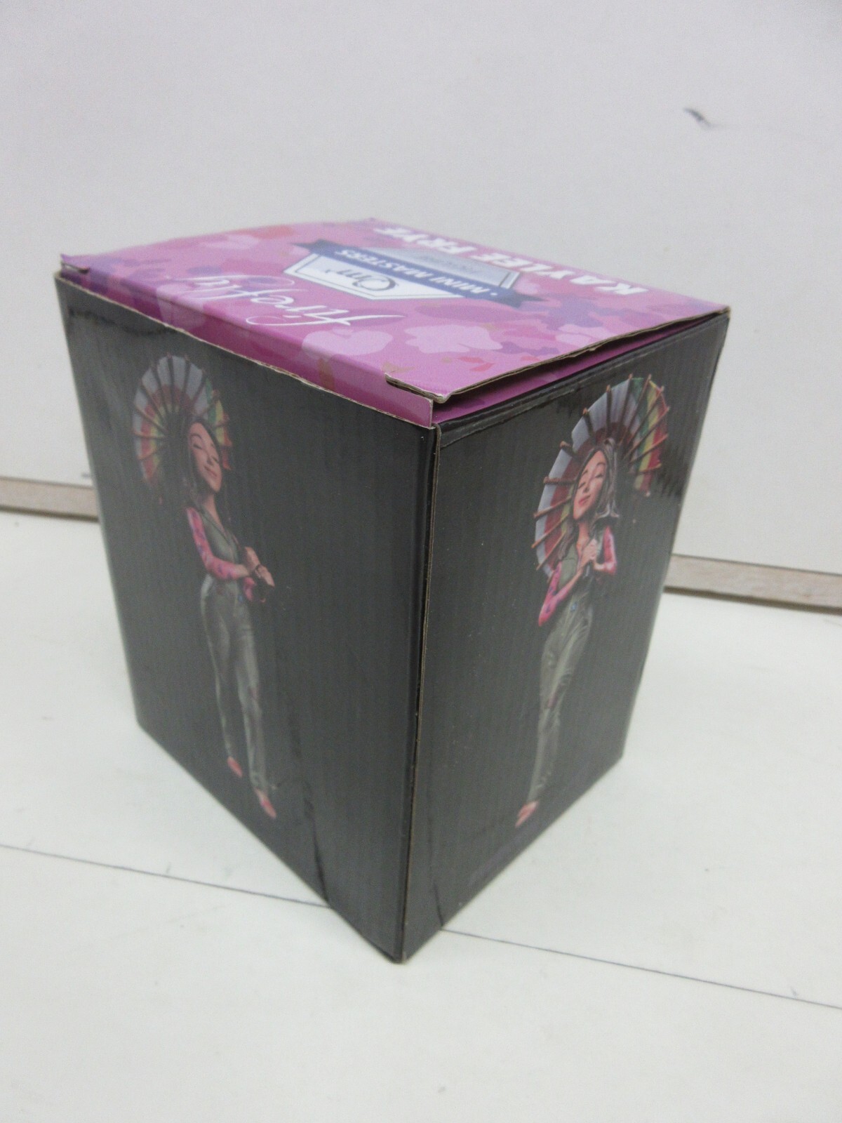 Kaylee Frye Umbrella LootCrate Firefly QMX Mini Masters Little Damn Heroes 2016