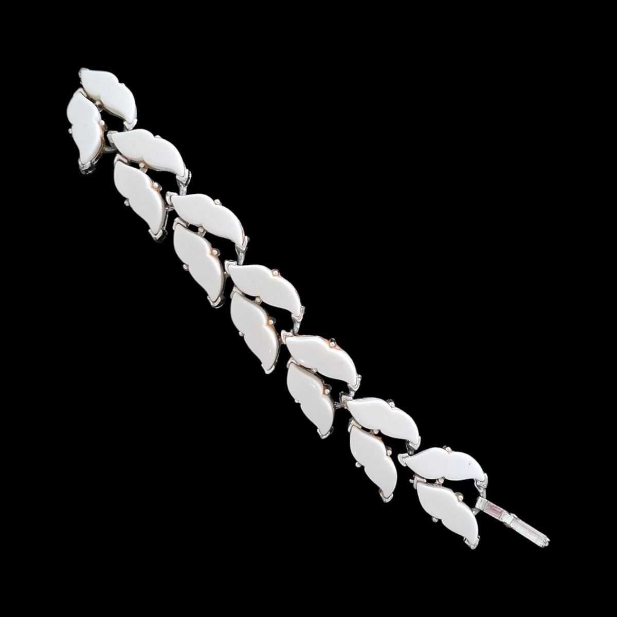 One Of The Craziest Leaf Bracelets We Have Ever Collected!! One Of The Craziest Leaf Bracelets We Have Ever Collected!!