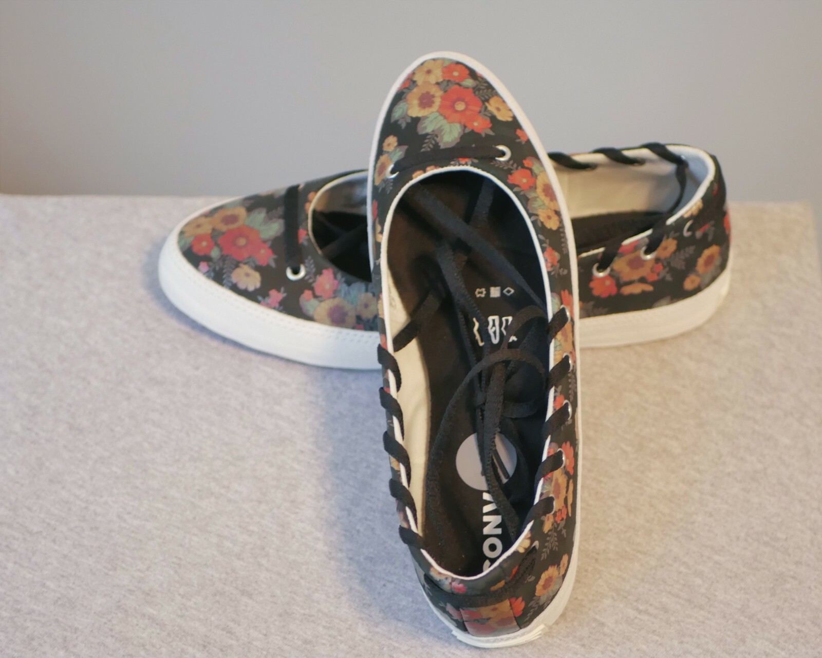 converse rina bloom