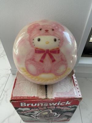 HELLO KITTY bowling ball 7 pounds, made in USA, vintage unused
