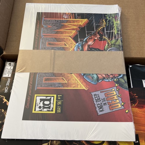 GameStop Doom Eternal Promotional Kit V2 - Picture 5 of 12