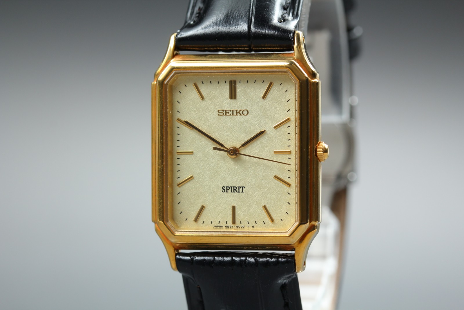 SEIKO Spirit 5E31-5B50 27mm Gold Dial Quartz Mens Watch from JAPAN Near MINT