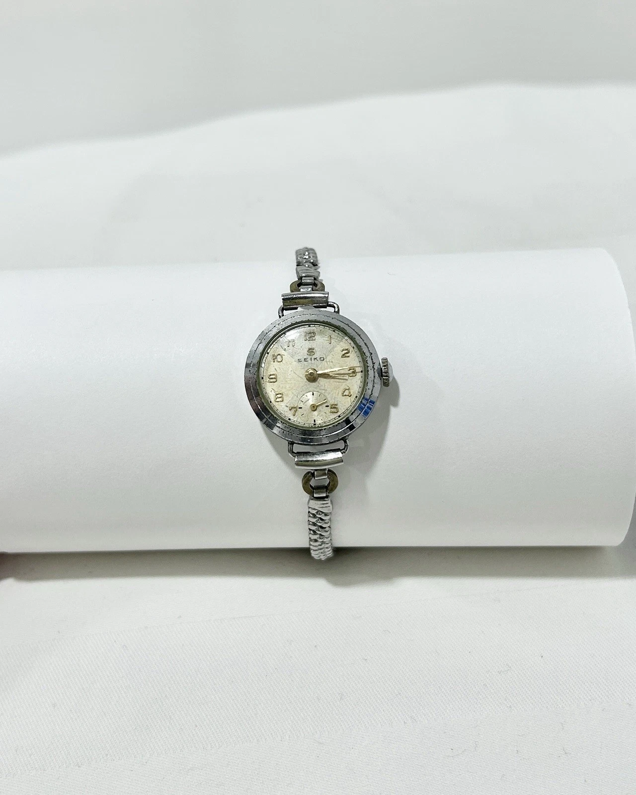 SEIKO 8016 White Dial Hand-Wound Mechanical Ladies Vintage Watch W31 *SOLD AS IS