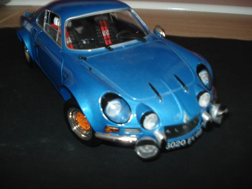 RENAULT ALPINE A 110 1800 S SOLIDO 1/18 - Photo 4/4
