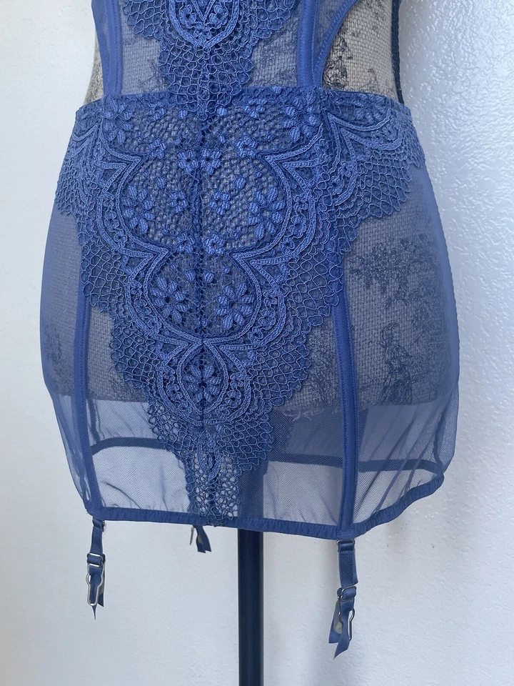 VS victoria’s secret garters - Image 3 of 4