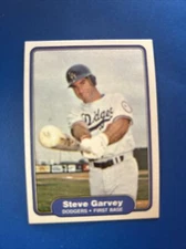 1982 Fleer Baseball Card #5 Steve Garvey Los Angeles Dodgers NmMt Free Shipping!