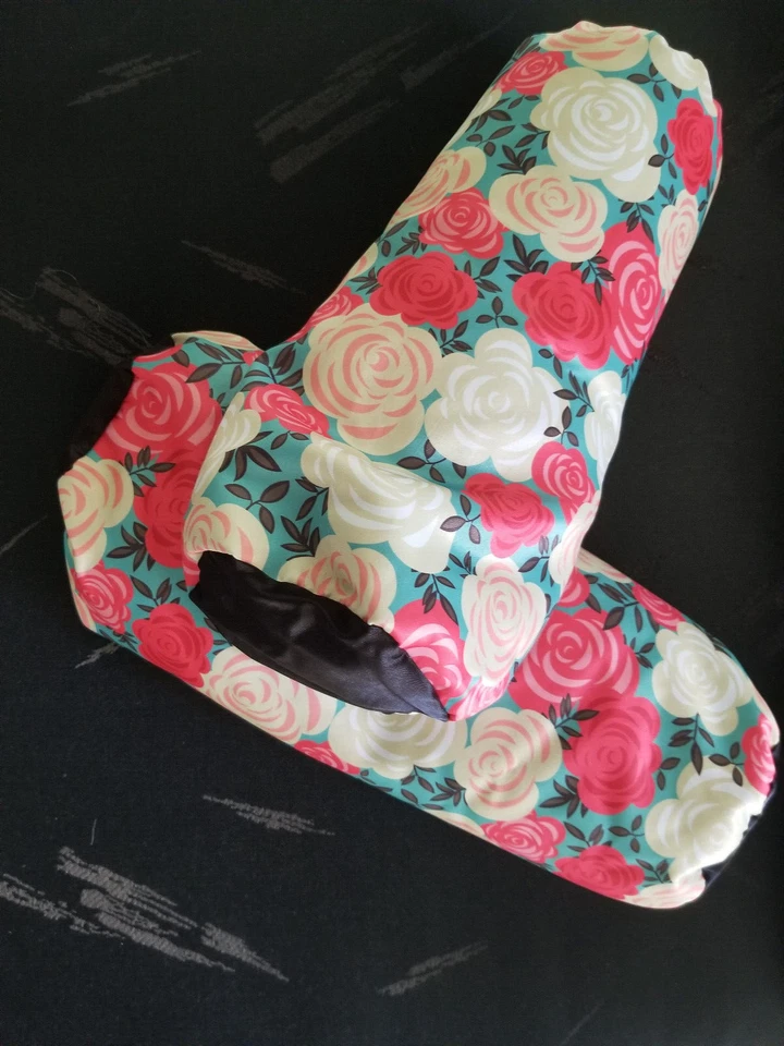 Juego de 2 almohadas decorativas florales rosa negro micro cuentas reforzado cuello 16" Foto 2 de 4