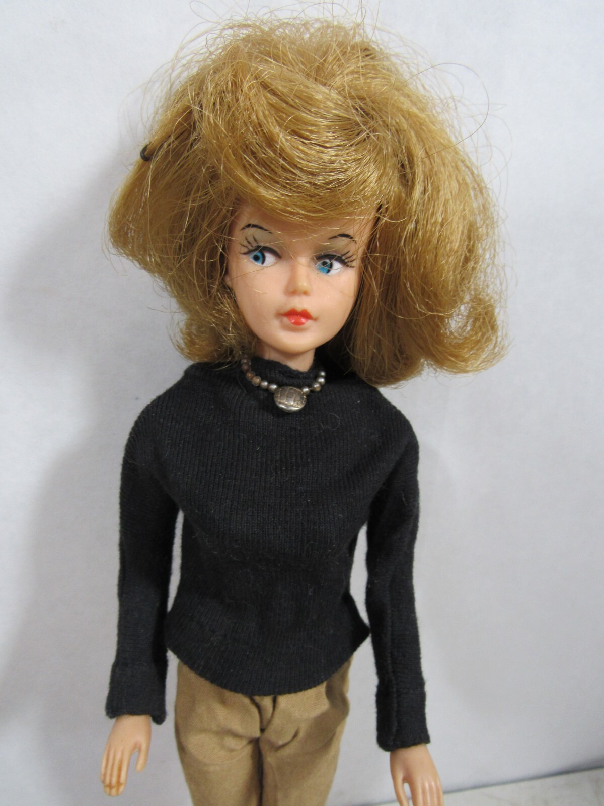 Vintage 1963 Tressy Doll W/Hootenanny Accessories & Booklet Adjustable